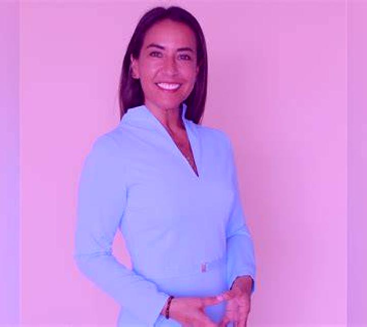 Cecilia Nueva Imperial escort