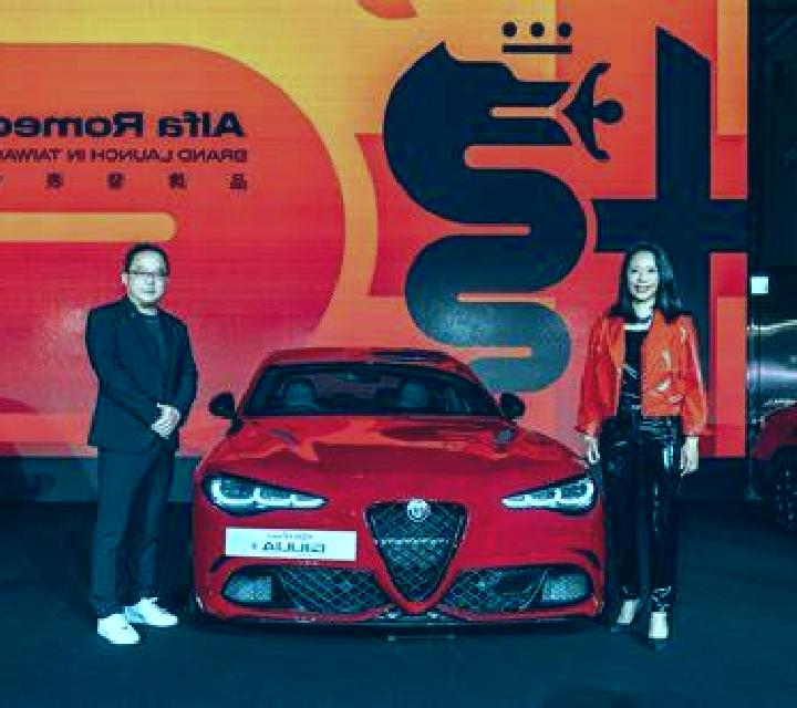 Giulia 3 Ninhue escort