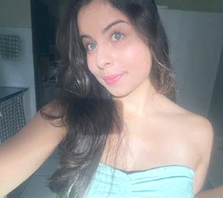 Lola Nacimiento escort