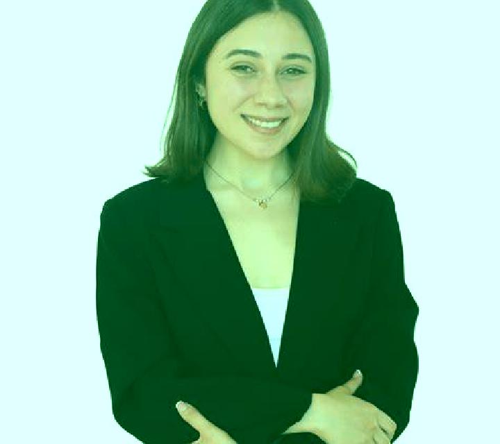 Macarena Traiguen escort