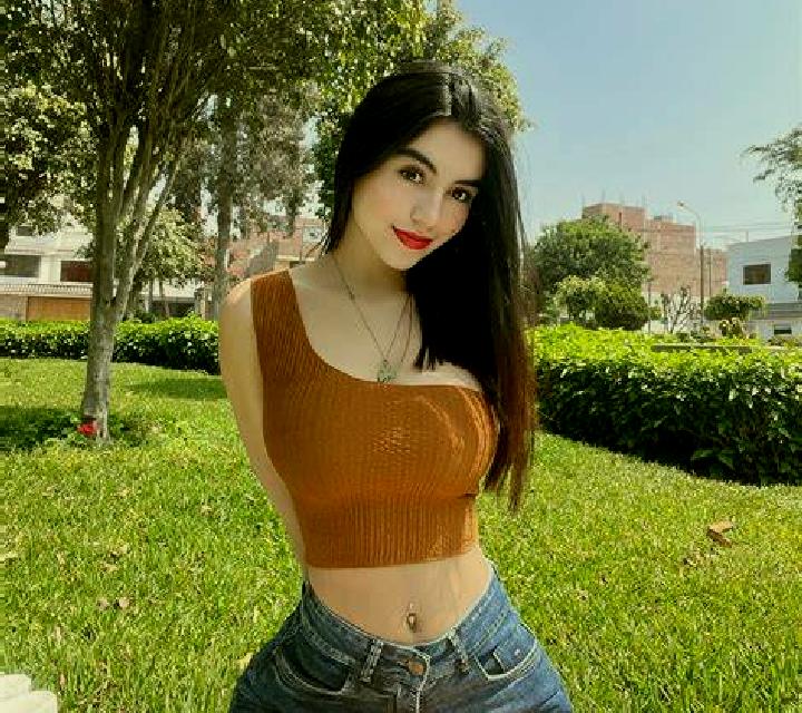 Manuela Pichilemu escort