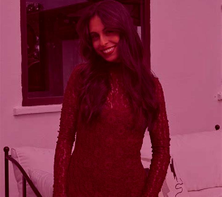 Martina Batuco escort