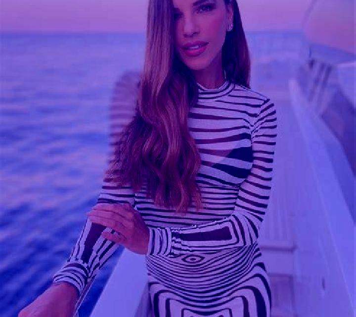 Nadia 2 Puyehue escort
