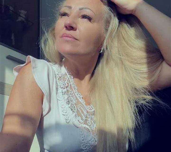 Paulina Loncoche escort