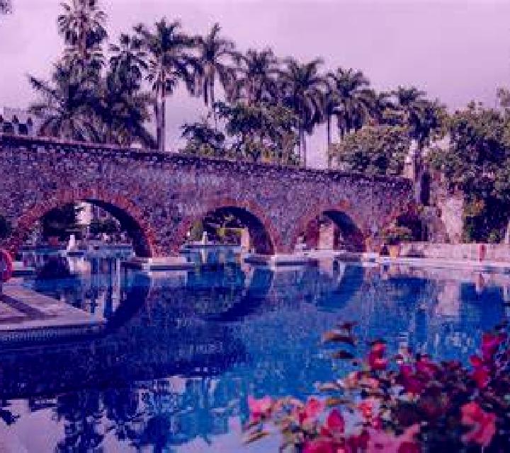 Vicenta Hacienda La Calera escort